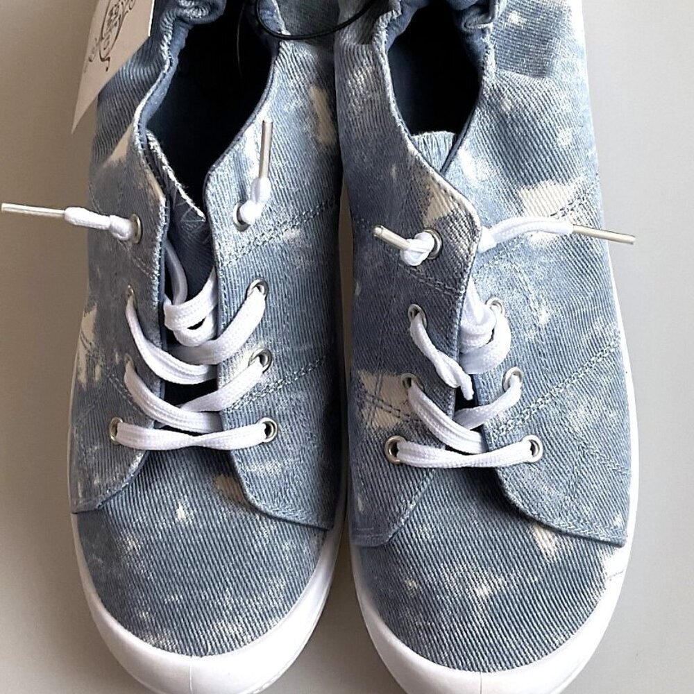 NWT Women’s Blue Canvas Scrunch Back Slip On Sneakers Shoes Size XL 9-10